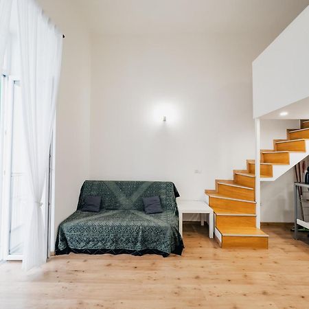 Bed and Breakfast Ale & Tizy House Napoli Esterno foto
