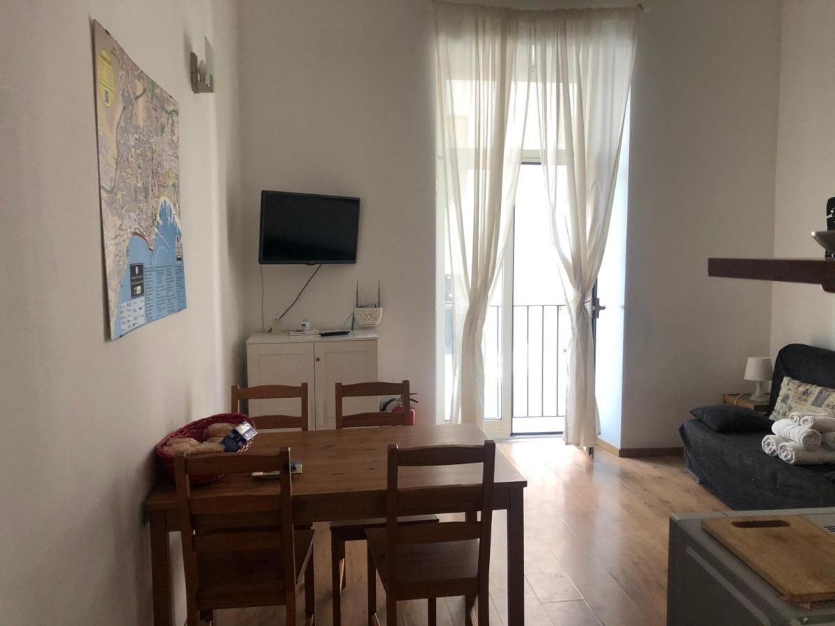 Bed and Breakfast Ale & Tizy House Napoli Esterno foto