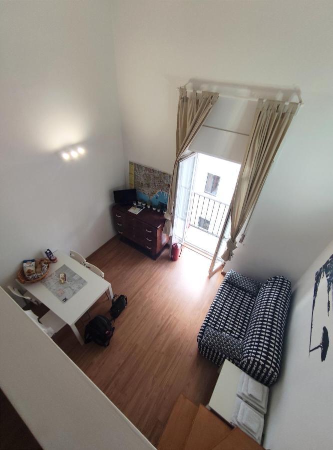 Bed and Breakfast Ale & Tizy House Napoli Esterno foto