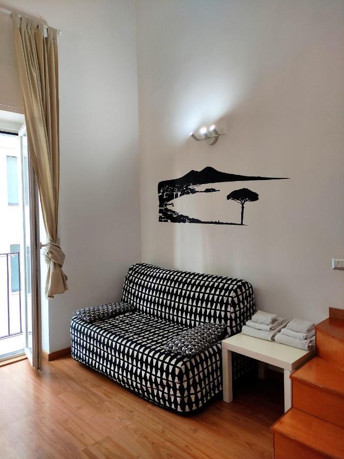 Bed and Breakfast Ale & Tizy House Napoli Esterno foto