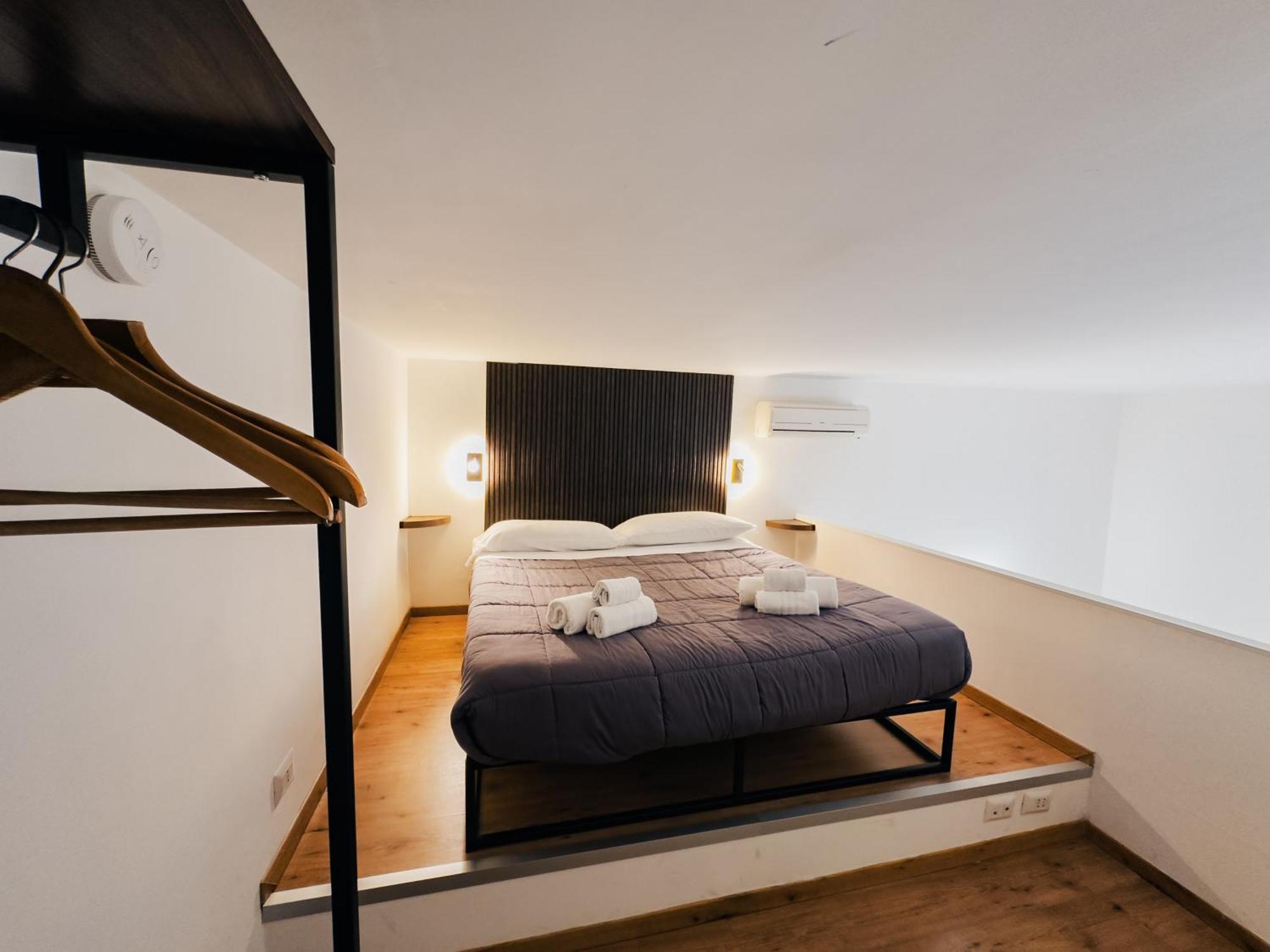 Bed and Breakfast Ale & Tizy House Napoli Esterno foto