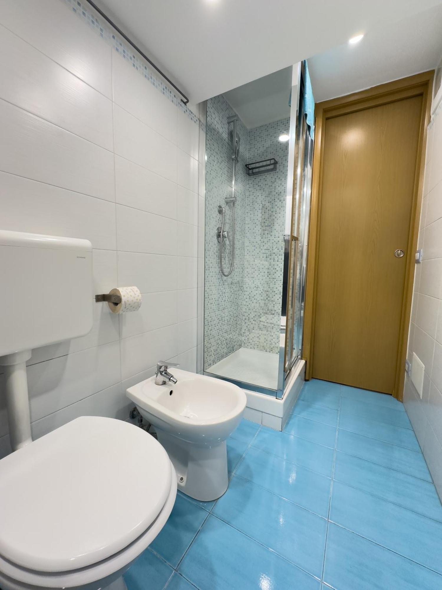 Bed and Breakfast Ale & Tizy House Napoli Esterno foto