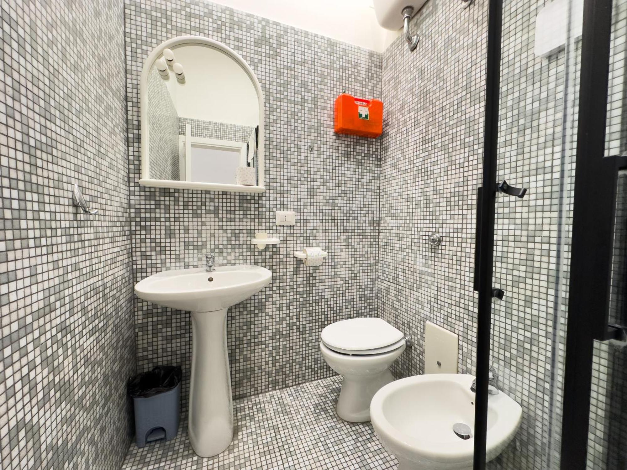Bed and Breakfast Ale & Tizy House Napoli Esterno foto