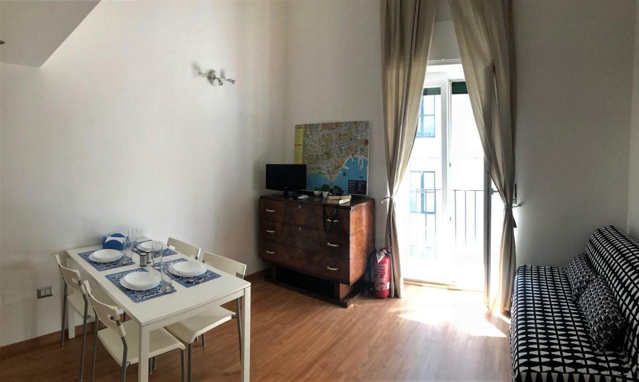 Bed and Breakfast Ale & Tizy House Napoli Esterno foto